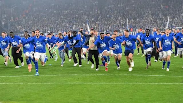 Immense Joy for Schalke Fans After Returning to the Bundesliga