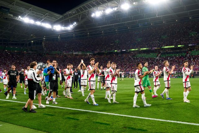 Rayo Vallecano Bids Farewell to European Glory Dream After Historic Season Led by Pérez