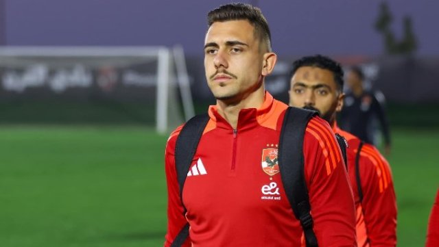 جراديشار يتلقى عرضين من سيراميكا والمصري