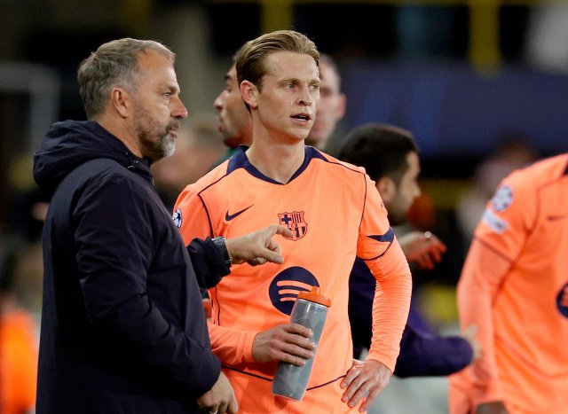 Tension Rises Between Hansi Flick and Frenkie de Jong
