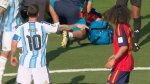 لقطة مثيرة.. ميسي يطالب بمعاقبة كوكوريا والحكم يرفض التدخل