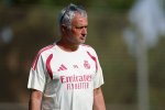 Mourinho Sticks to His Demands as Real Madrid Midfield Crisis Delays Transfer Decisions