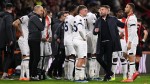 إيقاف مباراة لوتون تاون وبورنموث بسبب سقوط مخيف للاعب لوتون